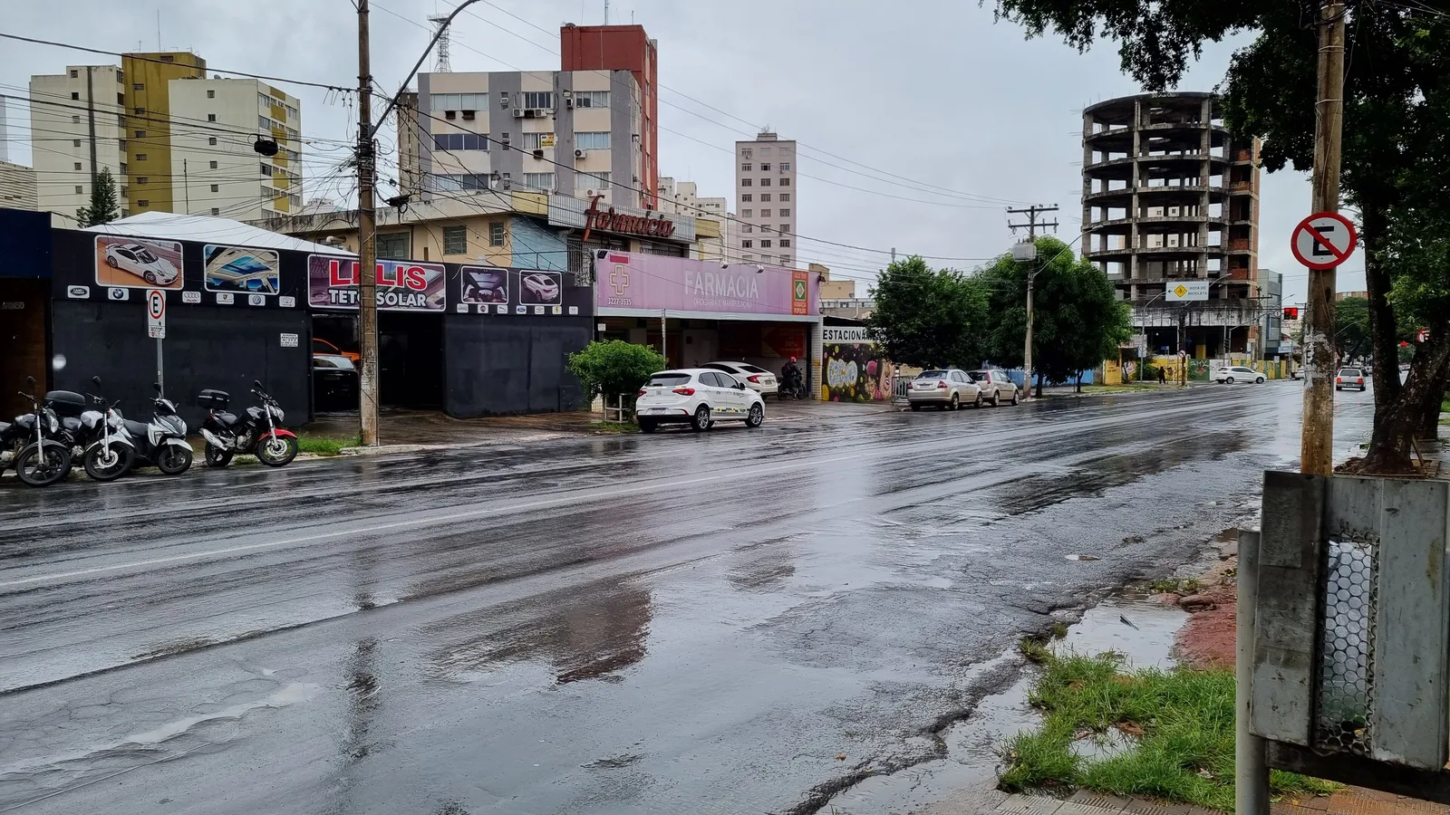 Avenida Araguaia, no Centro de Goiânia