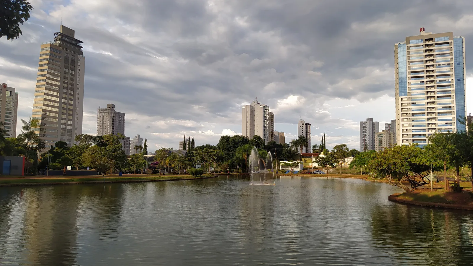 Vista do bairro Jundiaí, em Anápolis, a partir do Parque Ambiental Ipiranga