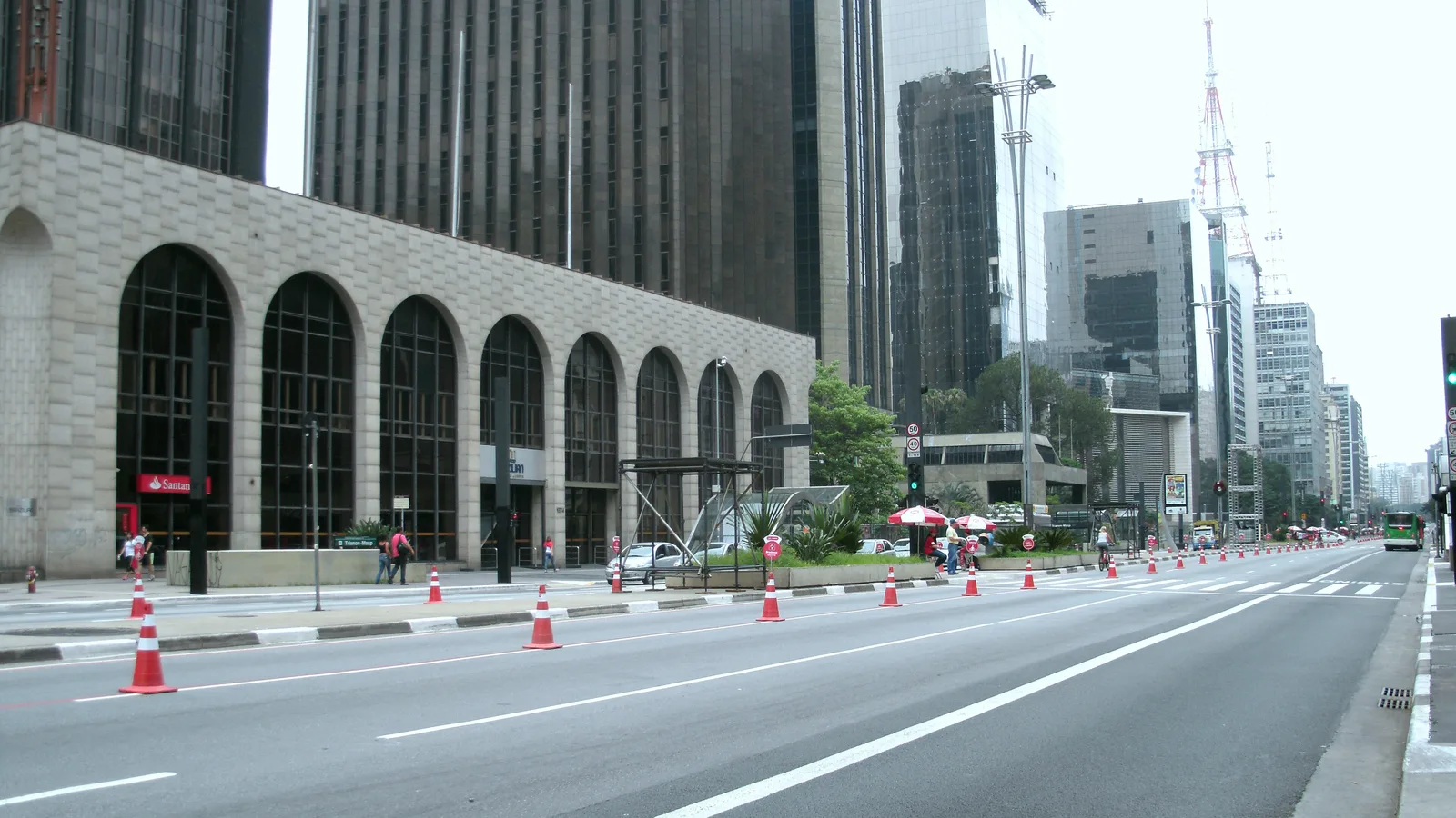Avenida Paulista, em São Paulo, que recebe ato de campanha neste domingo (18)