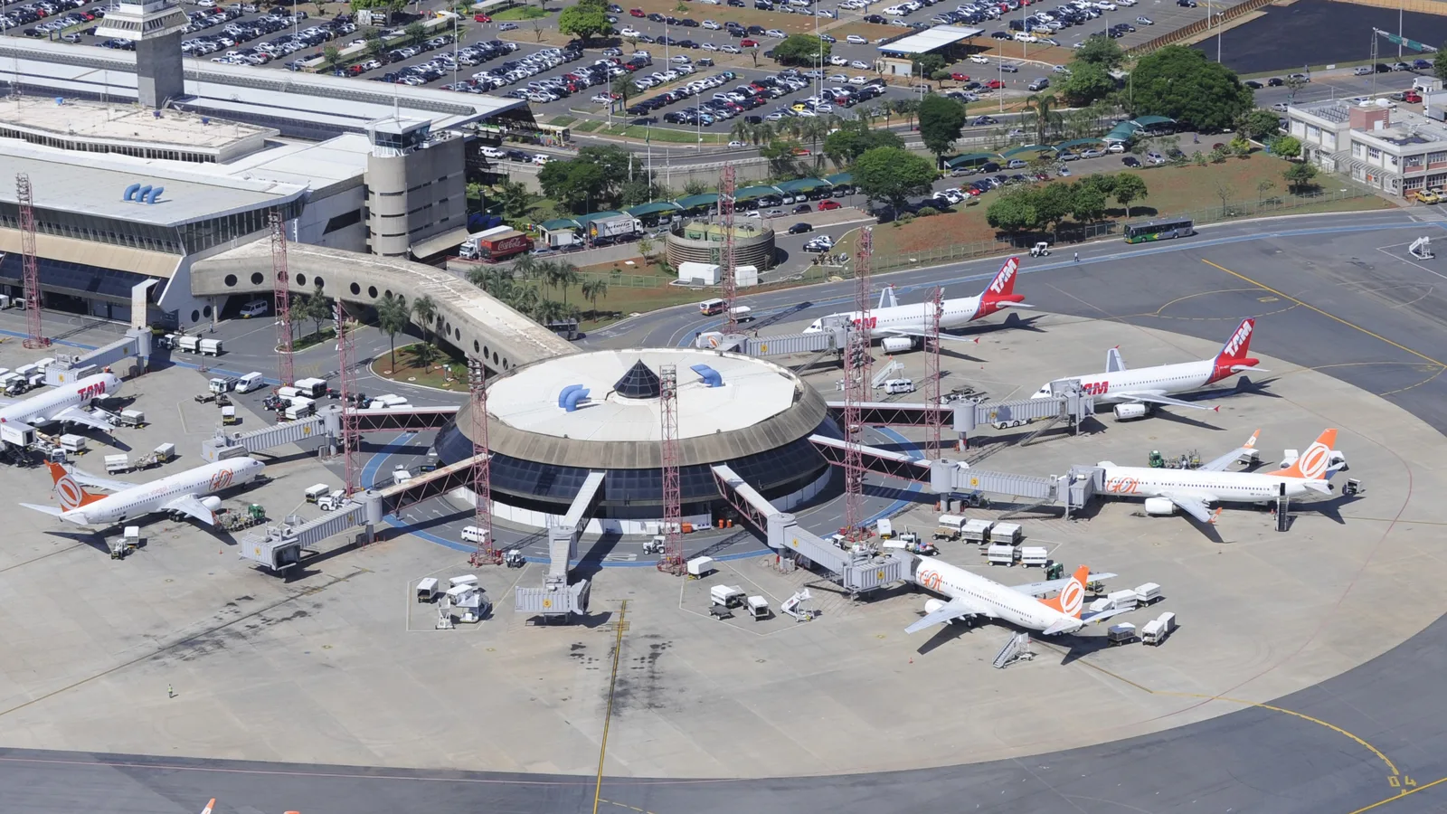 Vista aérea do Aeroporto Internacional de Brasília