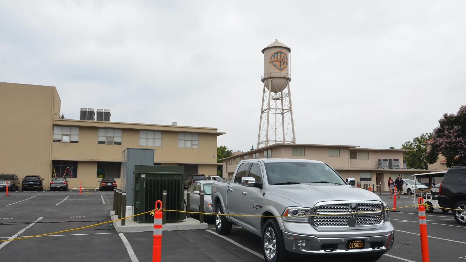 Caixa d'água da Warner Bros. em Burbank, na Califórnia